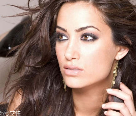 鼻小柱延長(zhǎng)是墊鼻尖嗎？鼻小柱延長(zhǎng)是延長(zhǎng)哪里？