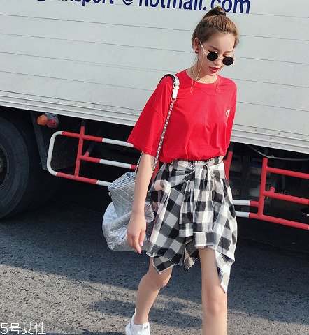 夏天穿紅色衣服吸熱嗎？夏天穿紅色會熱嗎？