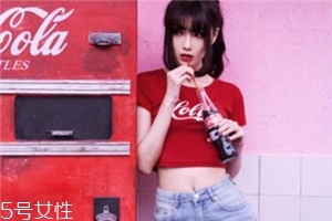 夏天穿紅色衣服吸熱嗎？夏天穿紅色會熱嗎？