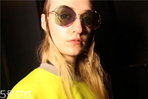 太陽(yáng)鏡可以帶上飛機(jī)嗎？太陽(yáng)鏡能不能帶上飛機(jī)？