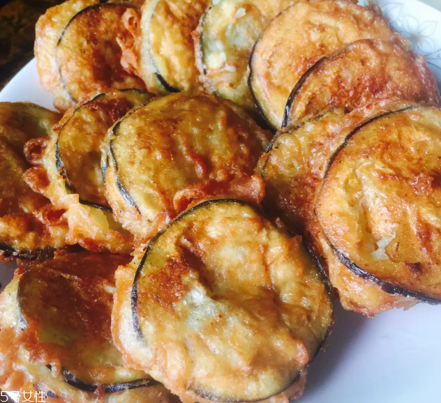 油炸土豆泥茄盒的做法 土豆加茄子的美食 油炸土豆泥茄盒的做法 土豆加茄子的美食