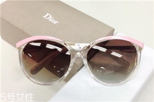 太陽(yáng)鏡是玻璃鏡片嗎？太陽(yáng)鏡鏡片是玻璃的嗎？