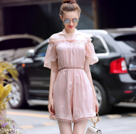 連體褲什么款式好看？連體褲流行什么款式？