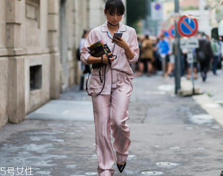 今年流行什么睡衣？睡衣流行什么款式？