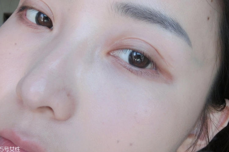 逛街畫(huà)什么妝容好看 包你賺夠回頭率的夏季妝容