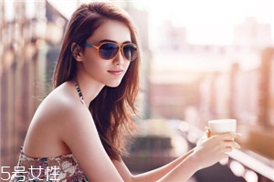 太陽(yáng)鏡輕好還是重好？太陽(yáng)鏡買(mǎi)輕的還是重的？