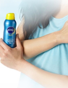 妮維雅防曬噴霧可以噴臉嗎？妮維雅防曬噴霧用法