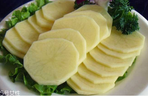 土豆汁去妊娠紋什么原理 土豆汁去妊娠紋怎么操作 土豆汁去妊娠紋什么原理 土豆汁去妊娠紋怎么操作
