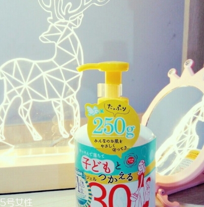 石澤研究所防曬霜油不油？石澤研究所防曬霜是物理還是化學(xué)防曬