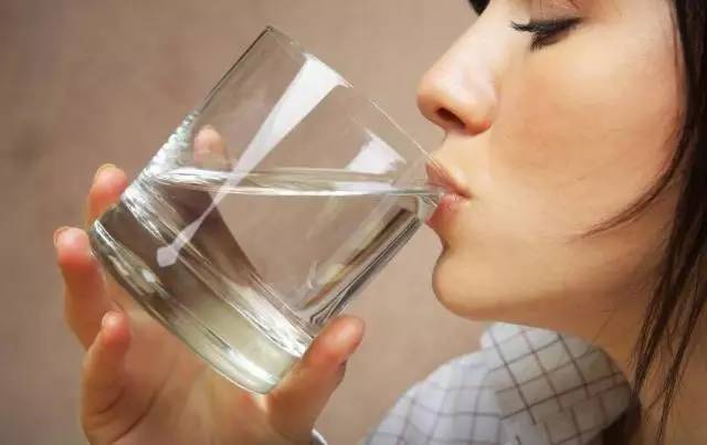 是什么壞習(xí)慣容易導(dǎo)致長痘痘 是什么壞習(xí)慣容易導(dǎo)致長痘痘