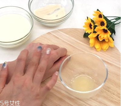 3種自做去黑頭面膜怎么做 3種自做去黑頭面膜怎么做