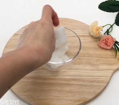 3種自做去黑頭面膜怎么做 3種自做去黑頭面膜怎么做