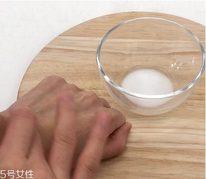 3種自做去黑頭面膜怎么做 3種自做去黑頭面膜怎么做