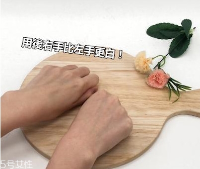 3種自做去黑頭面膜怎么做 3種自做去黑頭面膜怎么做