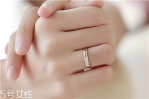 金大福和老鳳祥哪個(gè)好？金大福和老鳳祥品牌對(duì)比