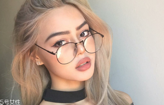 法令紋用什么填充最好 法令紋填充注意事項(xiàng) 法令紋用什么填充最好 法令紋填充注意事項(xiàng)