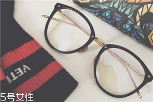 眼鏡可以用紙巾擦嗎？眼鏡能不能用紙擦？