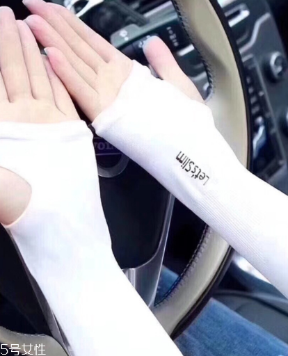 冰袖是一次性的嗎？冰袖可以反復(fù)用嗎？