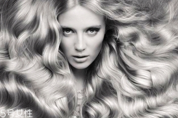 頭發(fā)燙染后一周怎么洗 染發(fā)必知冷知識 頭發(fā)燙染后一周怎么洗 染發(fā)必知冷知識