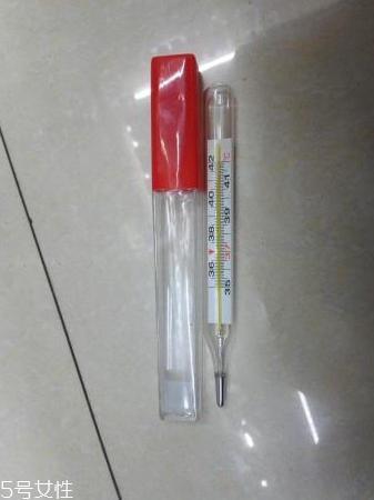 體溫計能當溫度計用嗎？體溫計能代替溫度計嗎？