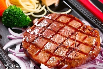 西冷牛排推薦幾分熟？西冷牛排幾分熟好吃？