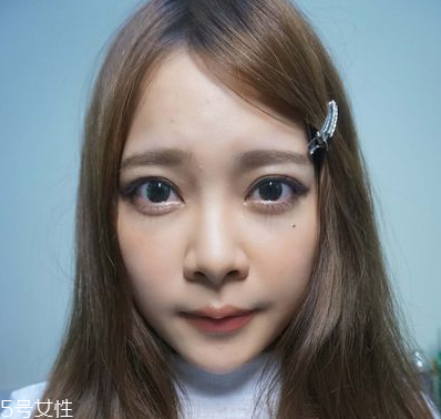 劉海長長過渡期怎么弄 用夾子夾劉海3個簡單方法 劉海長長過渡期怎么弄 用夾子夾劉海3個簡單方法