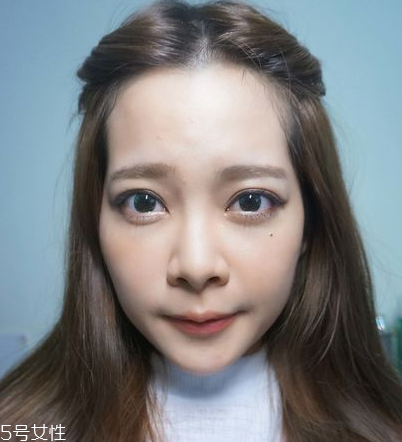 劉海長長過渡期怎么弄 用夾子夾劉海3個簡單方法 劉海長長過渡期怎么弄 用夾子夾劉海3個簡單方法