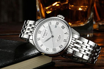 阿瑪尼手表和天梭手表哪個好？阿瑪尼手表和天梭哪個檔次高