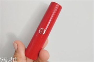 阿瑪尼口紅是塑料殼嗎？阿瑪尼口紅殼什么材質(zhì)？