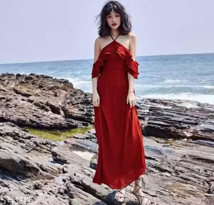 胸大適合什么連衣裙？胸大穿什么連衣裙好看？