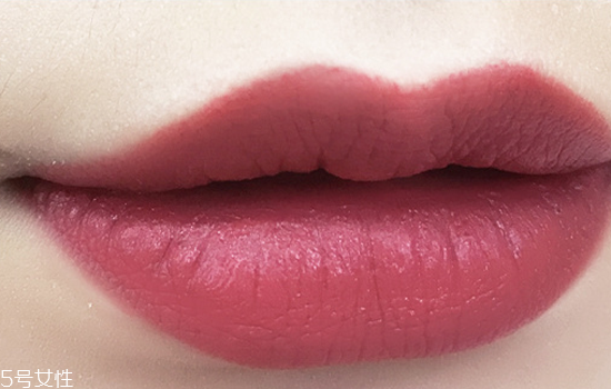 上班適合涂什么顏色口紅 適合上班的口紅顏色 上班適合涂什么顏色口紅 適合上班的口紅顏色
