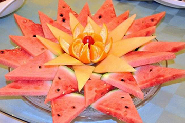 西瓜擺盤切法 怎樣切西瓜不浪費？