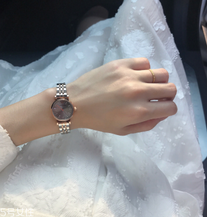 手表可以用酒精擦嗎？手表臟了能用酒精擦嗎？