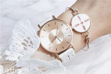 手表可以逆時針調(diào)嗎？手表為什么不能逆時針調(diào)？