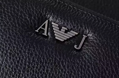 阿瑪尼男士錢包多少錢？阿瑪尼男士錢包正品價(jià)格