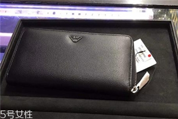 阿瑪尼錢(qián)包什么檔次？阿瑪尼錢(qián)包高檔嗎？