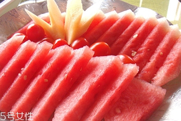 西瓜皮可以做面膜嗎？西瓜皮怎么做面膜