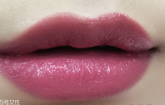 上班適合涂什么顏色口紅 適合上班的口紅顏色 上班適合涂什么顏色口紅 適合上班的口紅顏色