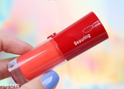 阿瑪尼小胖丁唇釉303號(hào)試色 阿瑪尼口紅303的顏色 阿瑪尼小胖丁唇釉303號(hào)試色 阿瑪尼口紅303的顏色