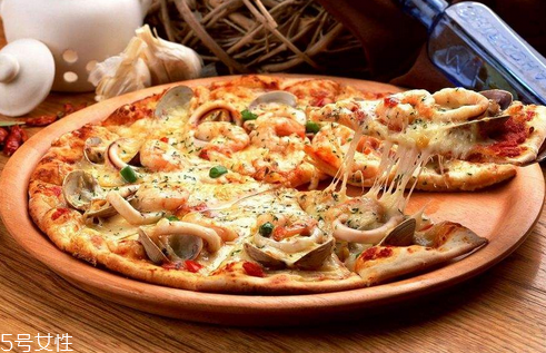 半成品披薩的做法 半成品披薩怎么烤？