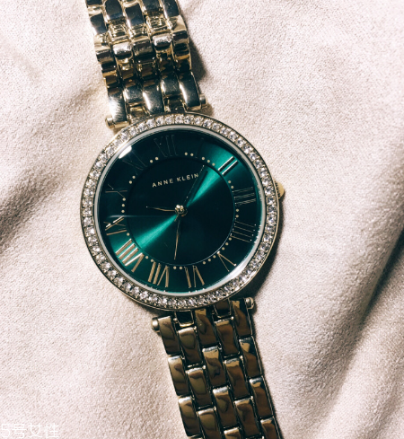 手表為什么中午跳日期？手表中午跳日期怎么辦？