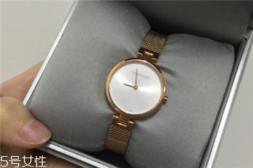 手表為什么中午跳日期？手表中午跳日期怎么辦？