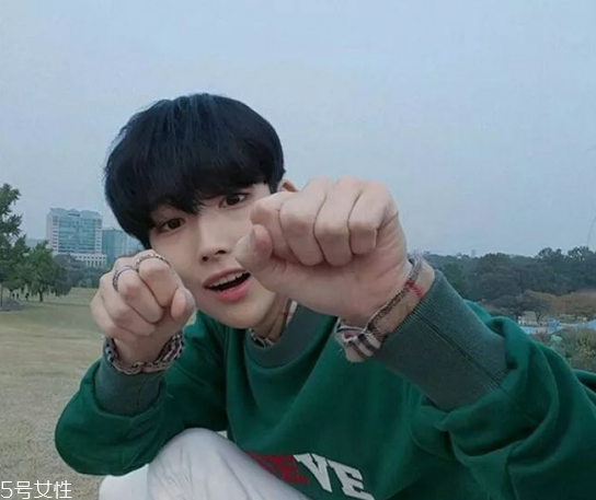 男生剪什么發(fā)型好看 男生懶人發(fā)型推薦 男生剪什么發(fā)型好看 男生懶人發(fā)型推薦