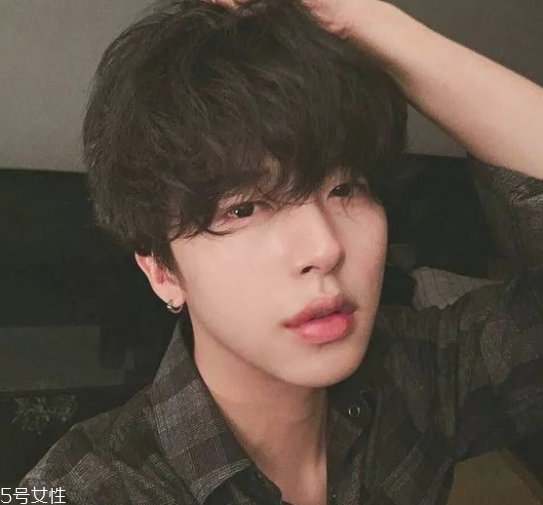 男生剪什么發(fā)型好看 男生懶人發(fā)型推薦 男生剪什么發(fā)型好看 男生懶人發(fā)型推薦