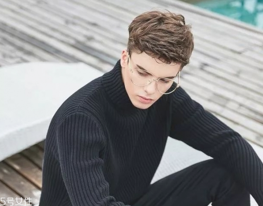 男生剪什么發(fā)型好看 男生懶人發(fā)型推薦 男生剪什么發(fā)型好看 男生懶人發(fā)型推薦