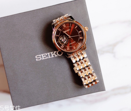 手表日期什么時候調最準確？手表什么時候調日期最好？