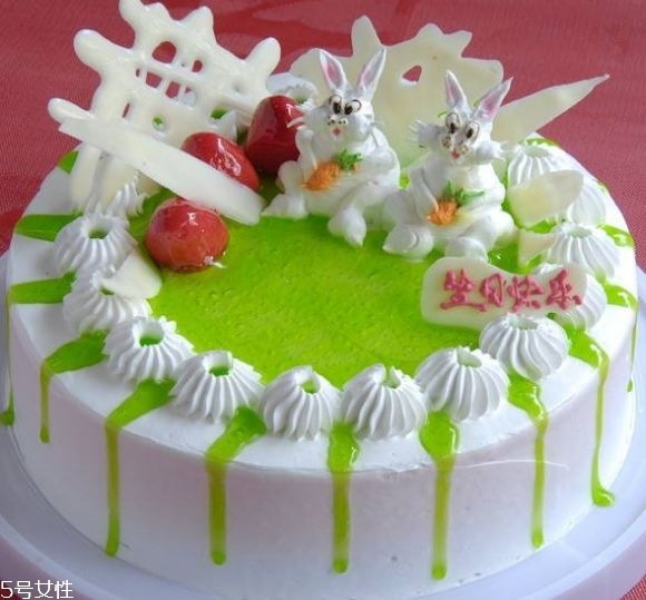 蛋糕尺寸適合多少人？6寸的蛋糕4個(gè)人吃夠嗎？