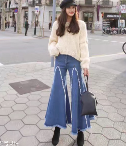 喇叭褲怎么搭配顯腿長(zhǎng)？喇叭褲怎么穿顯高？