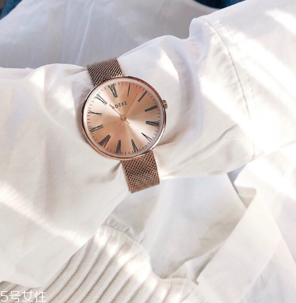 adexe手表和dw哪個好？adexe手表好還是dw好？