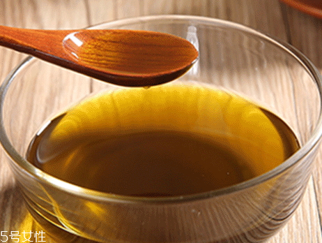 火麻油可以炒菜嗎 火麻油怎么吃最好 火麻油可以炒菜嗎 火麻油怎么吃最好